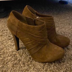 Gianni Bini booties, size 10.